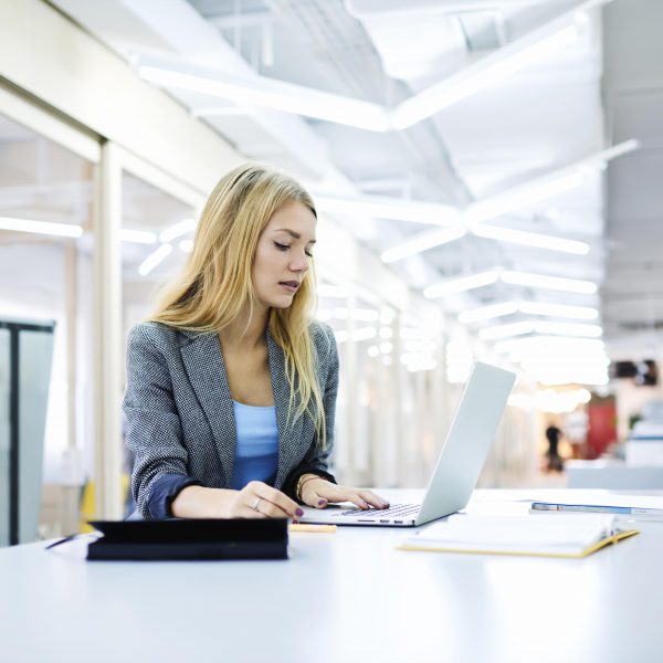 ICDL_Woman-on-laptop